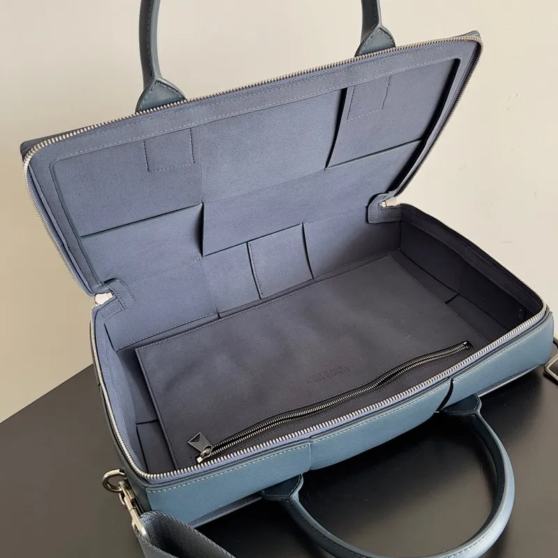 All categories 💚 Authentic bags 💚 BV 2025 new Bottega Veneta large plaid woven men's briefcase